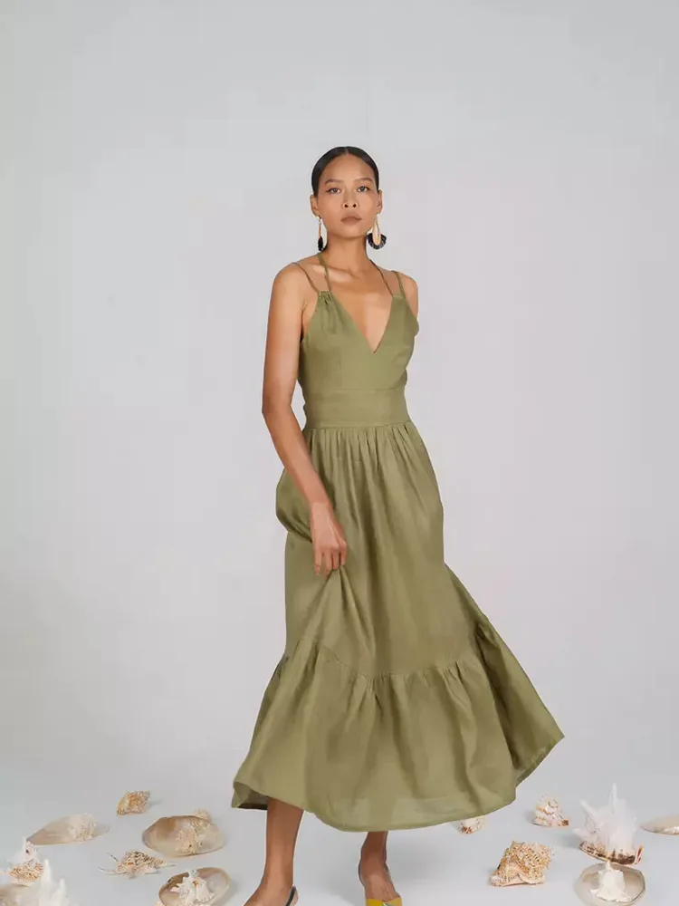 ¿Qué hace que el vestido de lino casual Long Deep-Chow con cuello en V de Lady Deep?