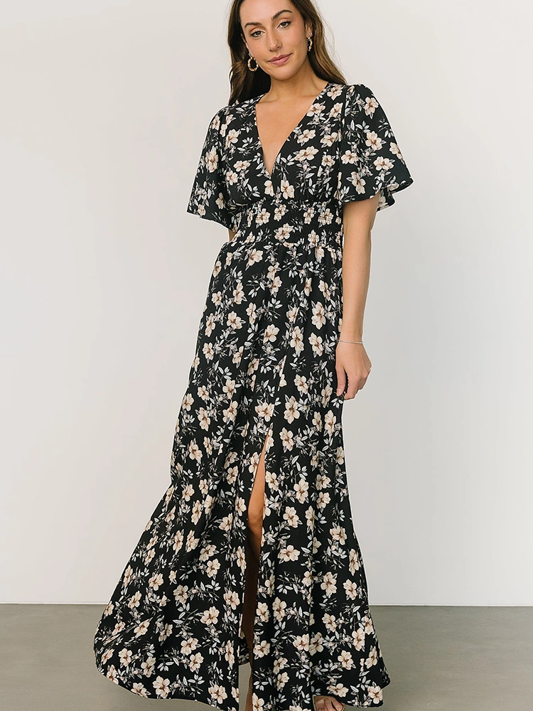 Vestido largo de gasa con cuello en V y estampado floral