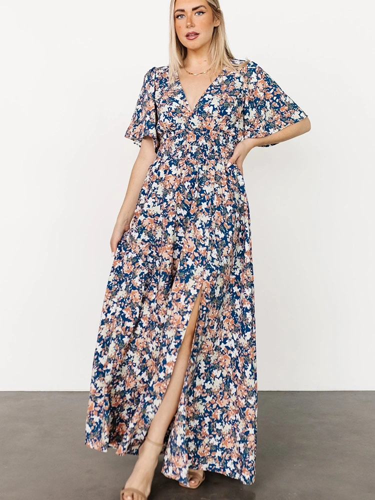 Vestido largo de manga corta con cuello en V y gasa floral estampado